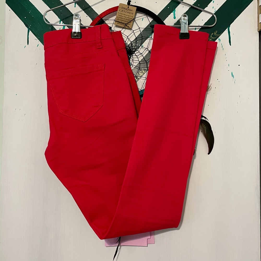 Red denim pant